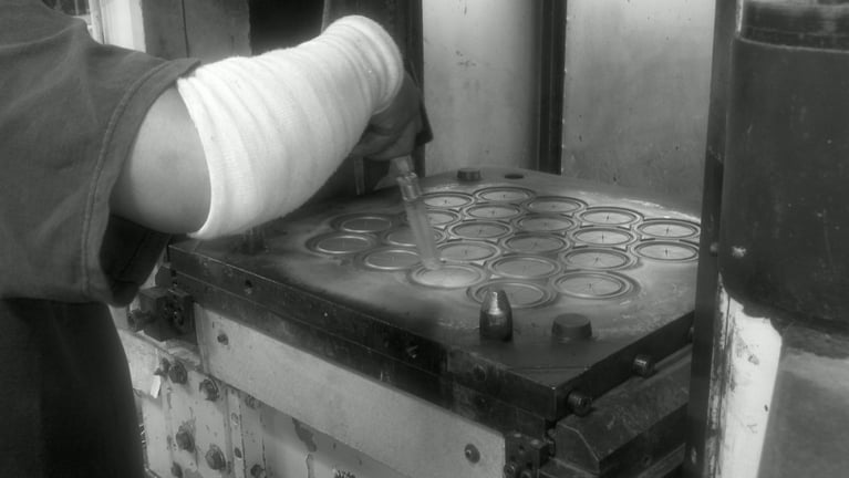 What is the best way to clean a rubber mold?