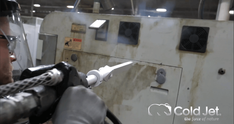 Premium or Budget Dry Ice Blasters for Manufacturers: Which is Best?