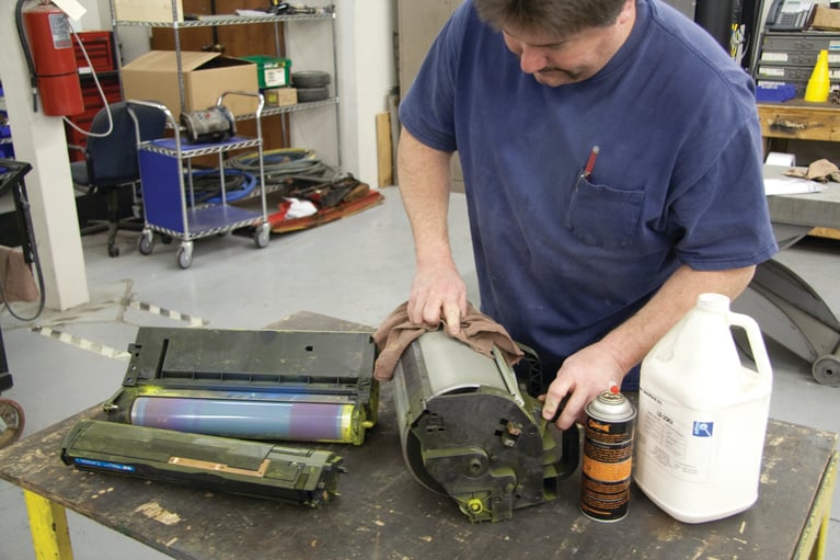 Commercial printer cleans sensitive components with dry ice
