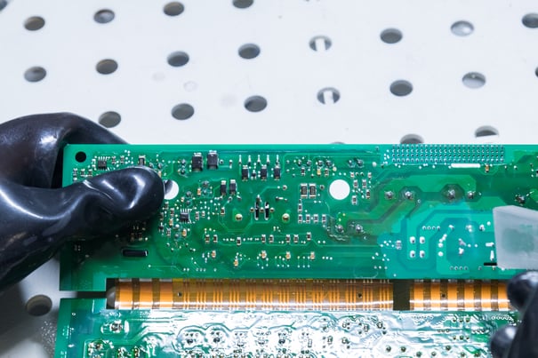 Dry Ice Blasting Electronics