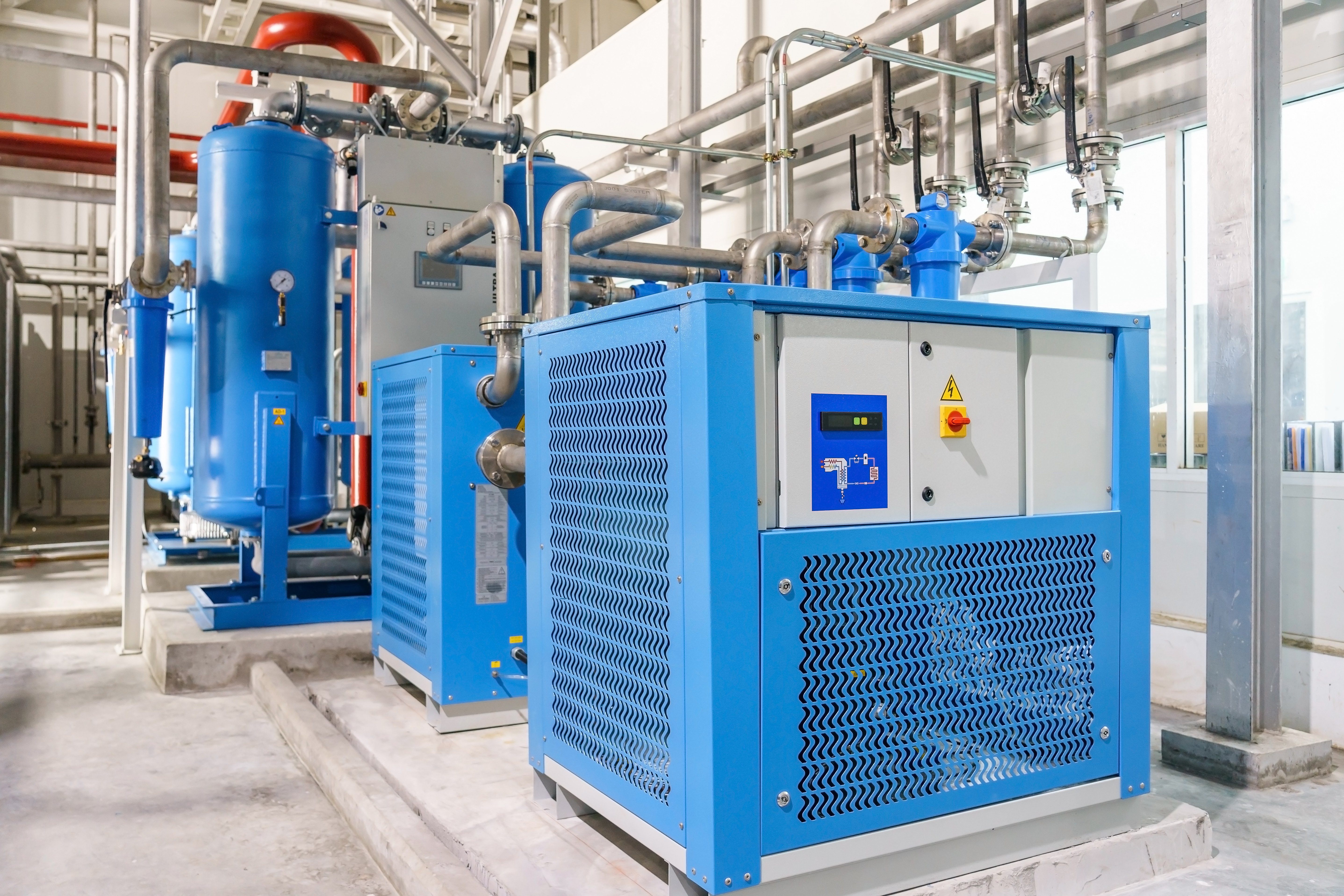 Facility air compressor