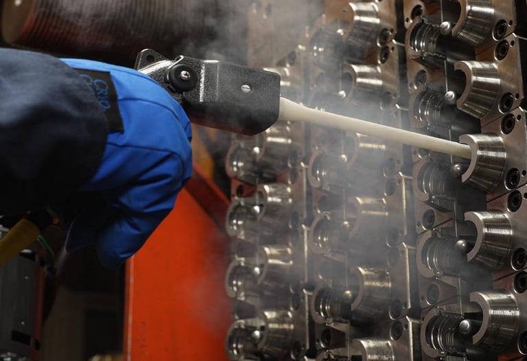 Automotive molder reduces cleaning time by 75%