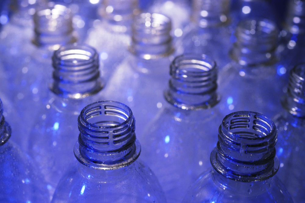 plastic-bottles dry ice