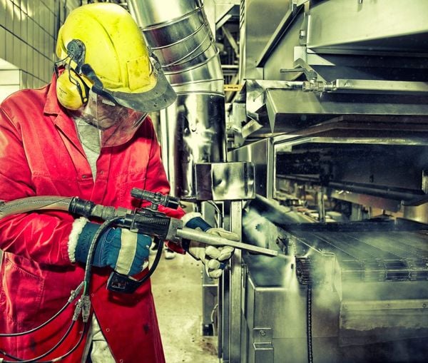 Dry Ice Blast Cleaning - A Chemical & Water Free Cleaning Solution